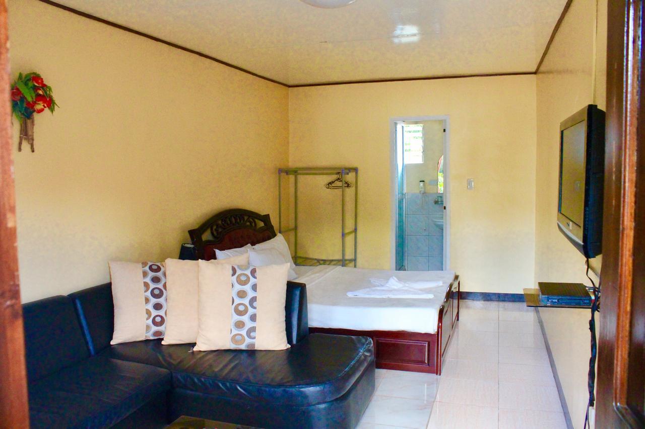 Bella Beach Resort Batangas Lian Eksteriør billede